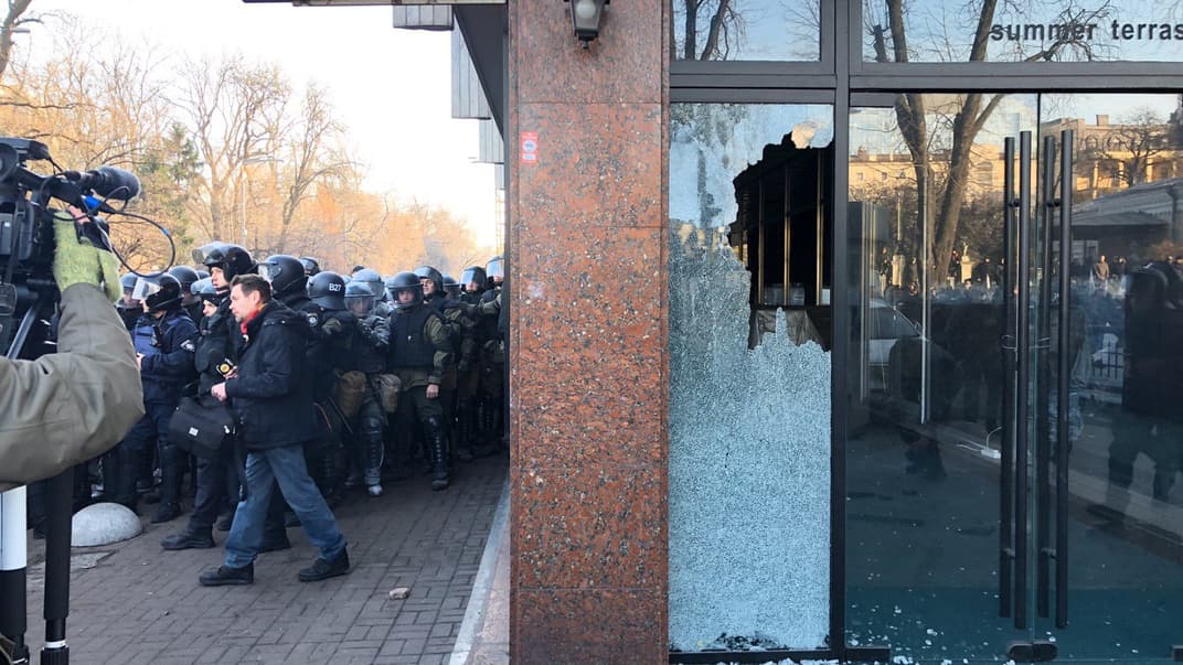 Protest Over Land Reform Near Parliament Leads to Clashes With Police