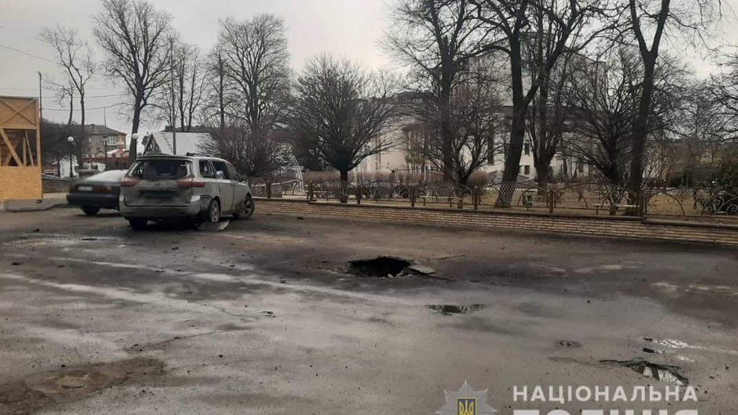 В Умани снаряд попал в центральную часть города, погиб мирный житель