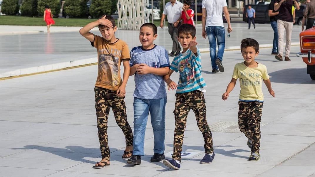 Дівчатка, яких ніколи не буде: селективні аборти в Азербайджані