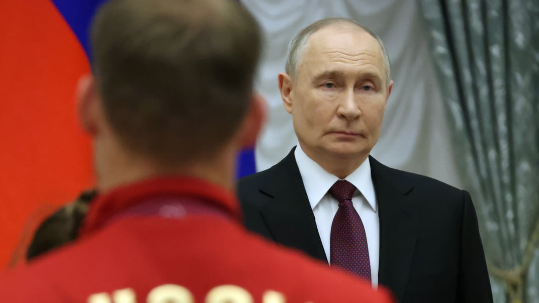російський лідер володимир путін на зустрічі з спортсменами російської паралімійської збірної Ілюстративне фото. російський лідер володимир путін на зустрічі з спортсменами російської паралімійської збірної