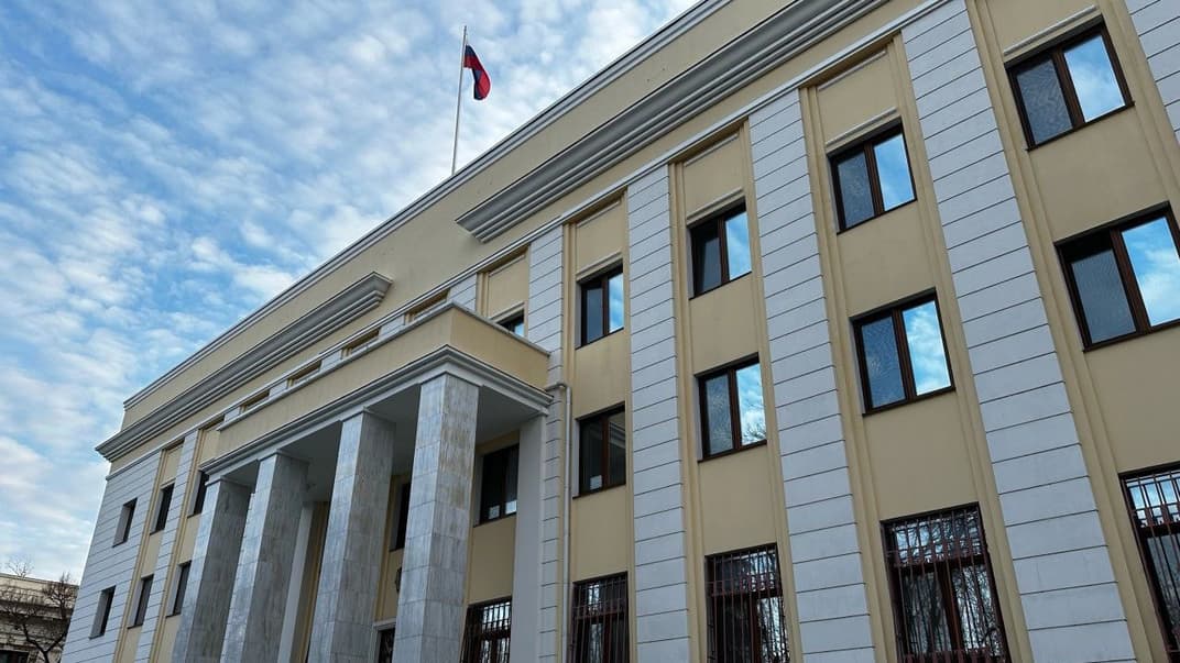 Иллюстративная фотография. Посольство россии в Румынии