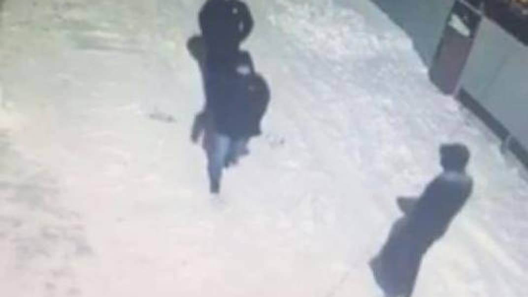 У межах розслідування нападу на депутата у Кривому Розі правоохоронці встановили, що до злочину можуть бути причетні троє чоловіків