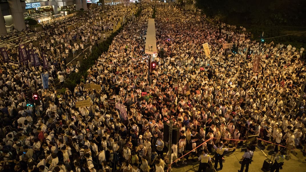 В Гонконге более 1 миллиона человек вышли на акцию против закона об экстрадиции в Китай