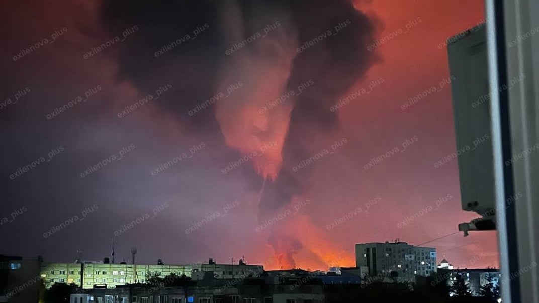 Заграва після атаки безпілотників по місту Новокуйбишевськ у Самарській області рф