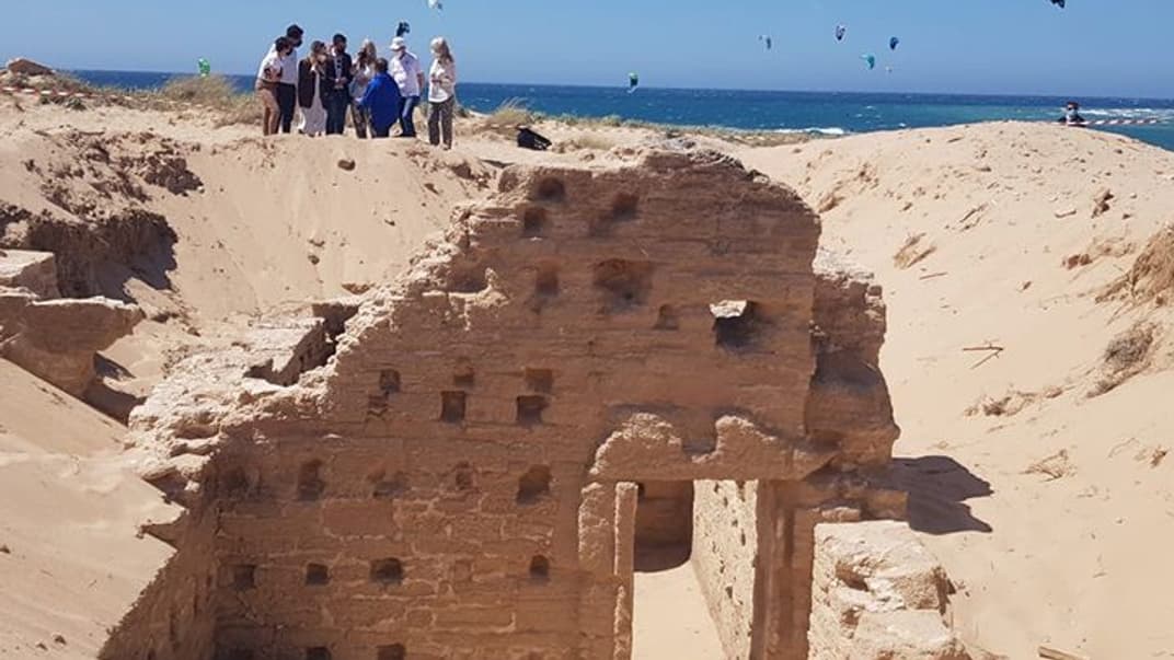 Остатки бани возрастом около 1 500 лет, которую использовали древние римляне. Андалусия, Испания, май 2021 года