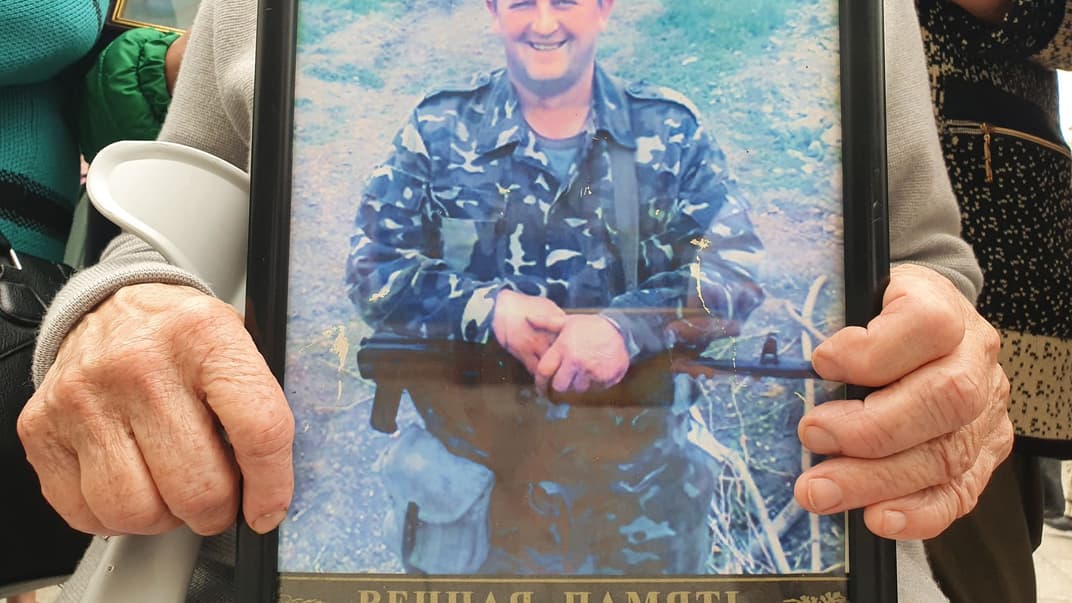 «Час не лікує». Під посольством Росії та Офісом президента нагадали про Іловайську та Дебальцевську трагедії