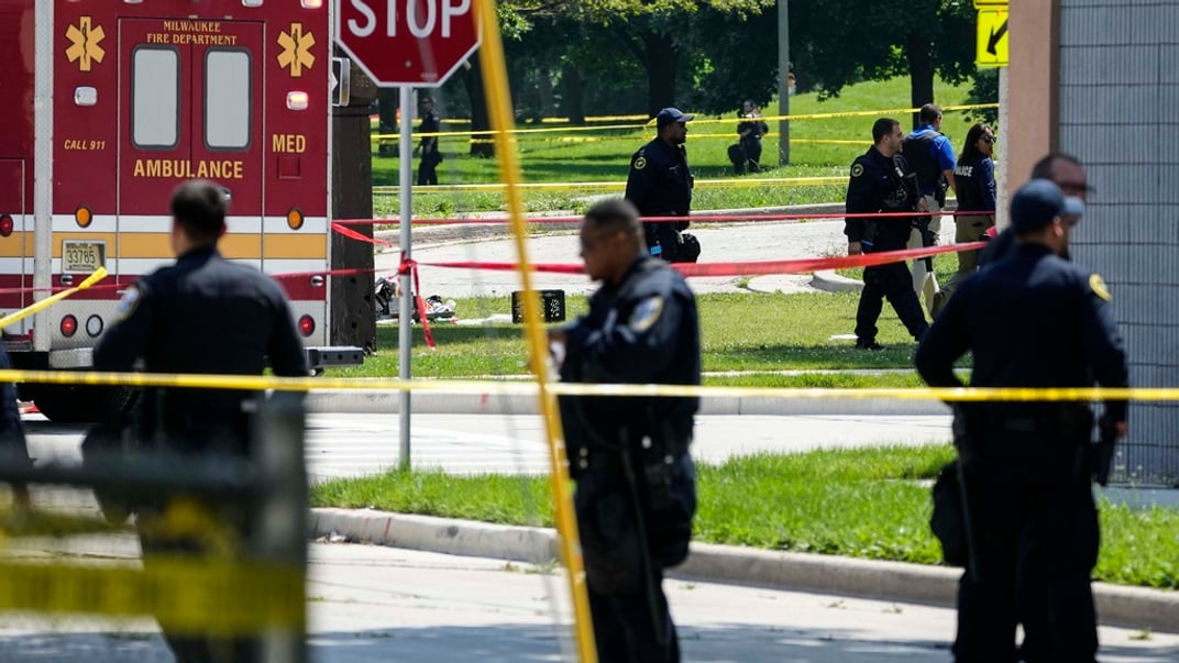 Полиция расследует инцидент со стрельбой в Милуоки во второй день съезда Республиканской партии США