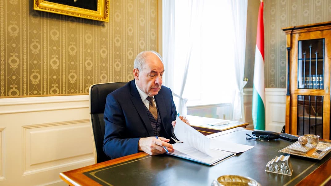 Президент Венгрии подписывает ратификацию Швеции в НАТО