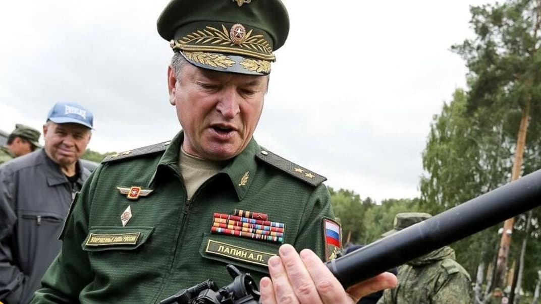 российский генерал-лейтенант Александр Лапин