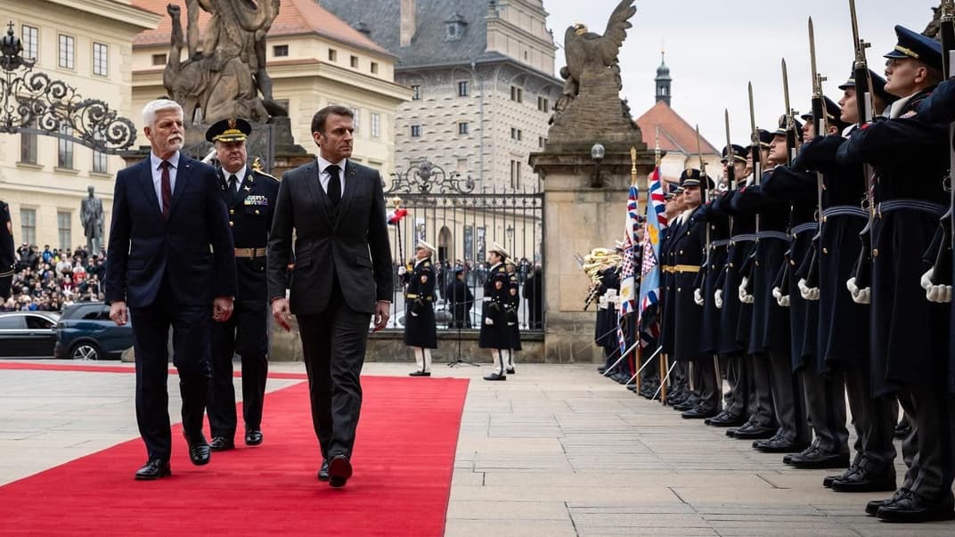 Президенты Чехии и Франции Петр Павел и Эмманюэль Макрон в Праге, 5 марта 2024 года