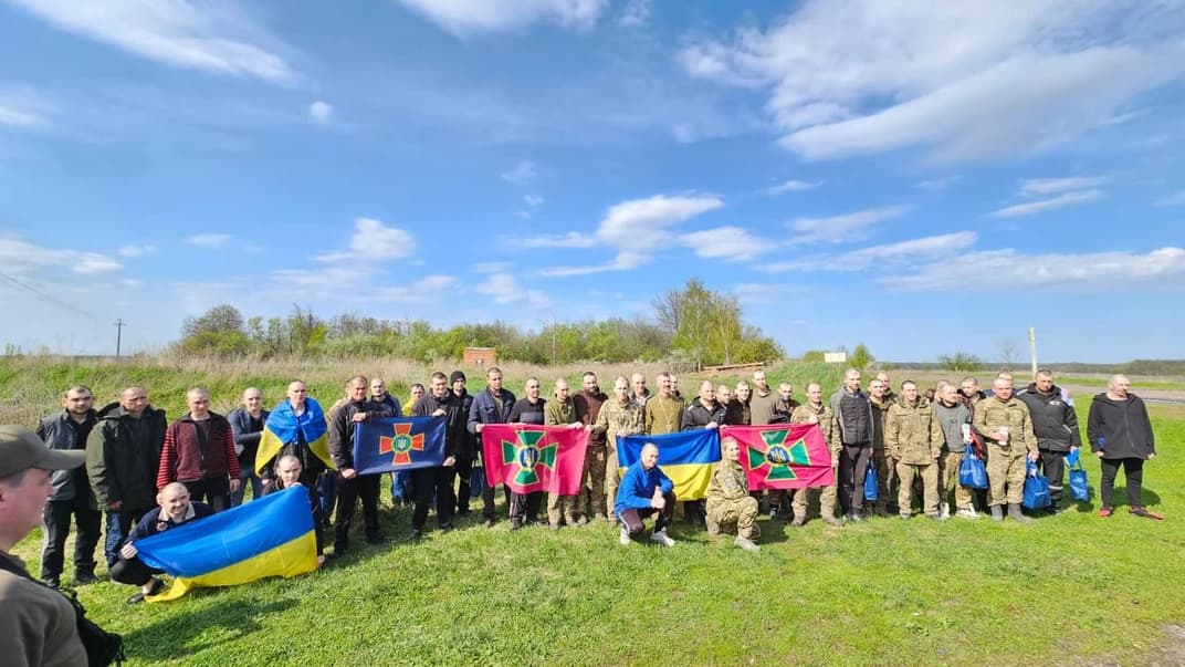 Під час чергового обміну полоненими Україні вдалося повернути додому ще 44 людини, 26 квітня 2023 року