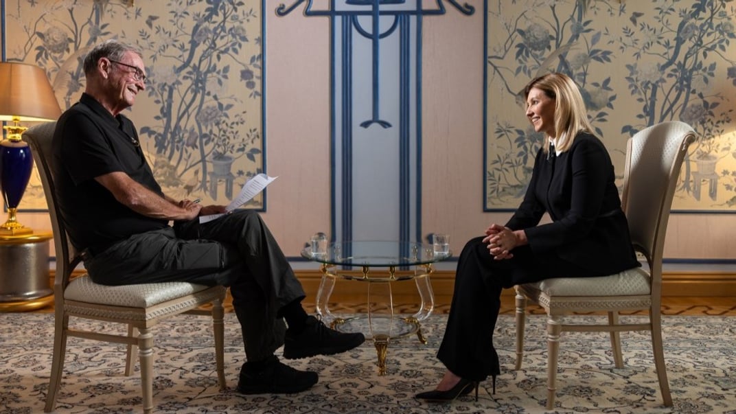 Перша леді Олена Зеленська дає інтерв’ю лорду Майклу Ешкрофту для британських видань Daily Mail та Mail on Sunday