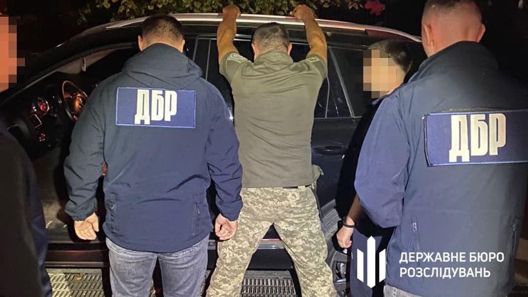 В Одессе ГБР разоблачило преступную схему выдачи «белых билетов» депутатам и их родственникам