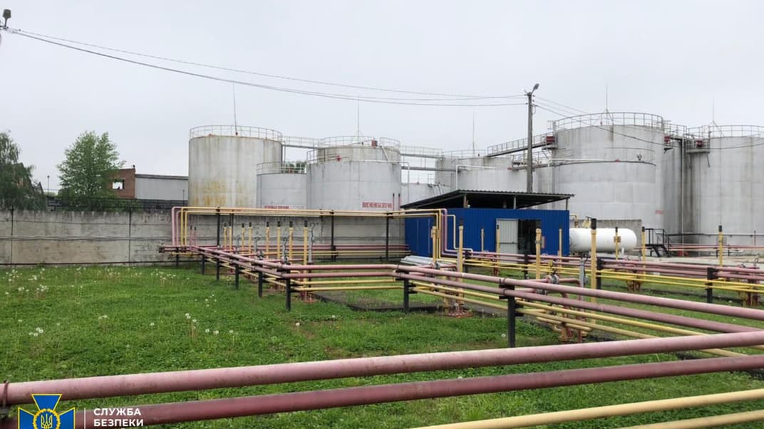 Разоблачение схемы нелегального импорта топлива из Беларуси и РФ в Украину. Оборот нелегального бизнеса в СБУ оценили в 100 миллионов гривен