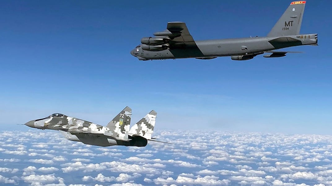 Бомбардувальники B-52