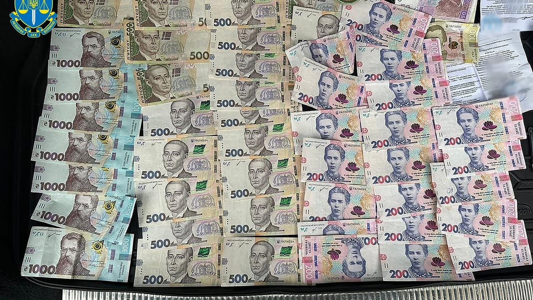 В Днепре задержали адвоката, который торговал «белыми» военными билетами