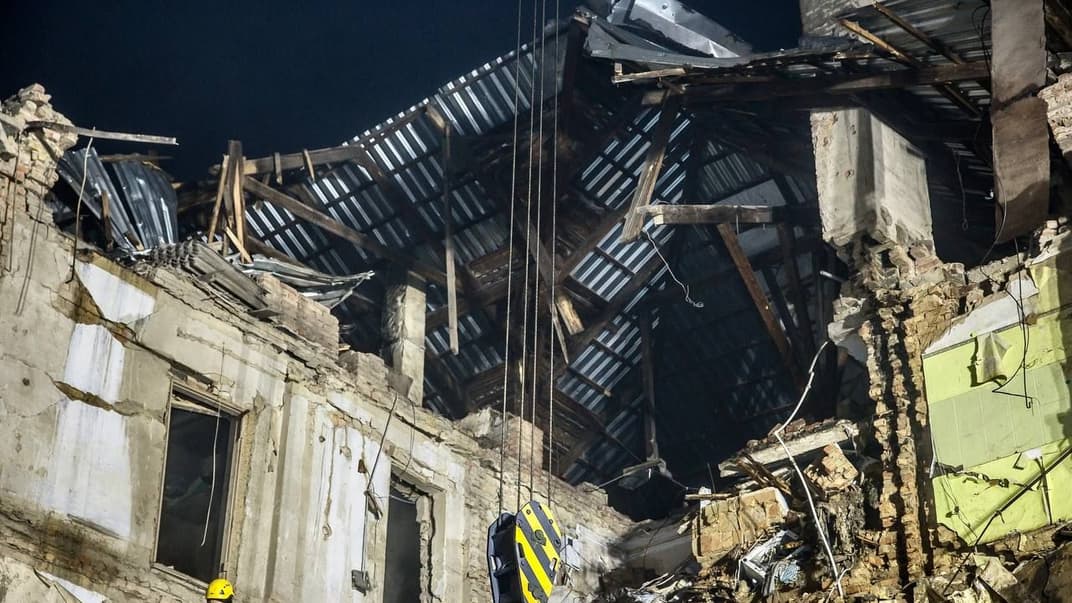 Дом в Кривом Роге, разрушенный российской ракетой 16 декабря 2022 года