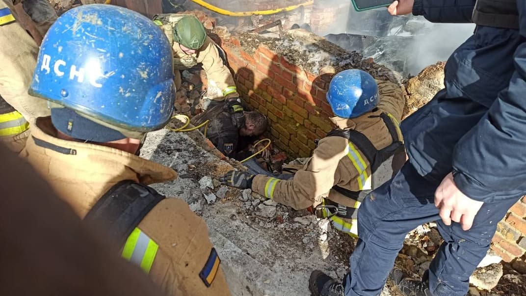 В Сумской области два полицейских погибли из-за российских обстрелов, 27 февраля 2024 года