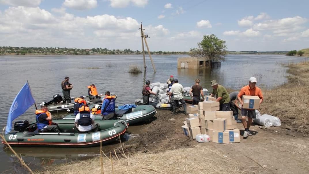 Представники ООН привезли гуманітарну допомогу мешканцям підтопленої Херсонщини, 16 червня 2023 року