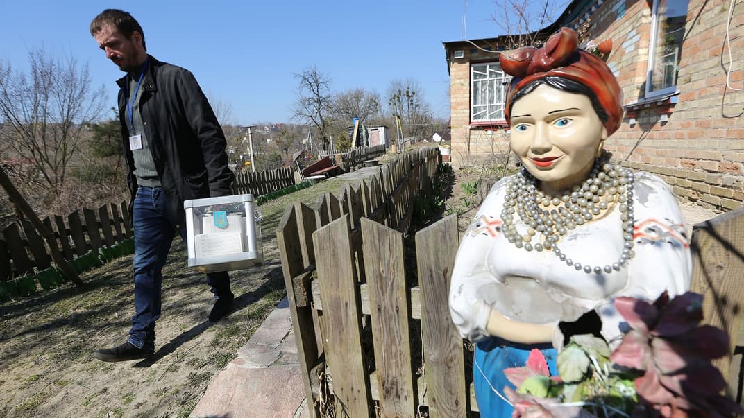 На нескольких одномандатных округах развернется ожесточенная борьба за депутатское кресло на предстоящих выборах в украинский парламент