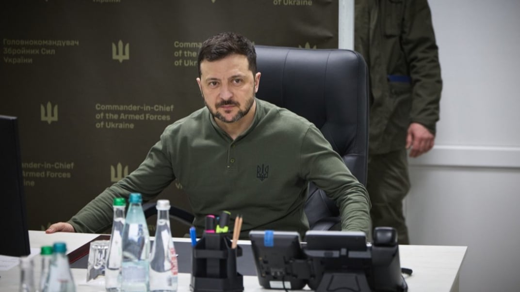 Президент Владимир Зеленский во время заседания военного кабинета в Харькове