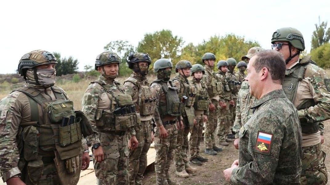 Ілюстративне фото. Дмитро Медведєв відвідав окуповану територію Донеччини, вересень 2023 року