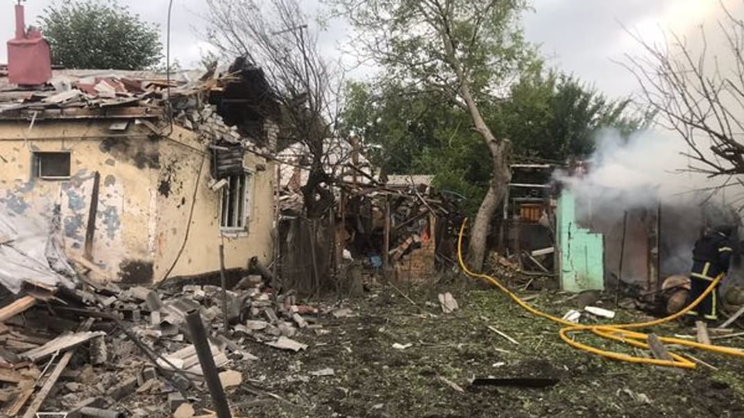 Последствия российского удара по городу Дергачи Харьковской области, 26 июня 2024 года