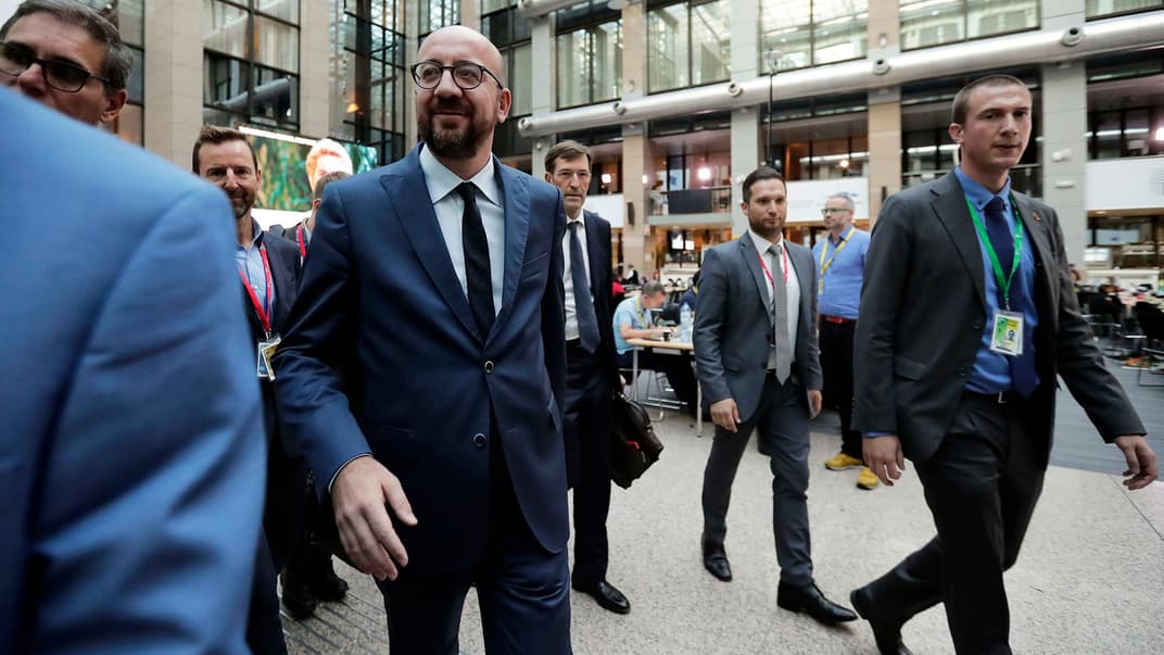 Новообраний голова Європейської Ради — прем'єр-міністр Бельгії Шарль Мішель (в центрі), Брюссель, Бельгія, 2 липня 2019 року