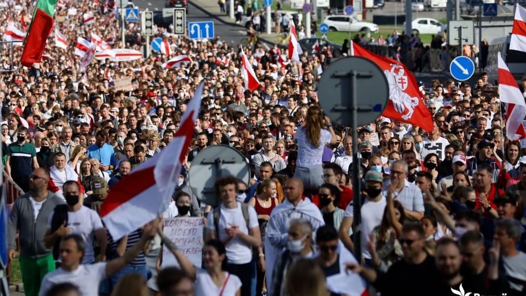 36-й день протестов в Беларуси: жесткие задержания до начала акции, силовики и журналисты расходятся в подсчетах
