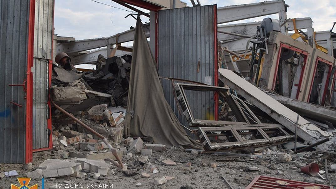 Последствия ночных ракетных ударов по Николаеву, 17 июля 2022 года