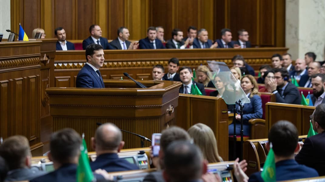 Выступление президента Украины Владимира Зеленского перед депутатами Верховной Рады