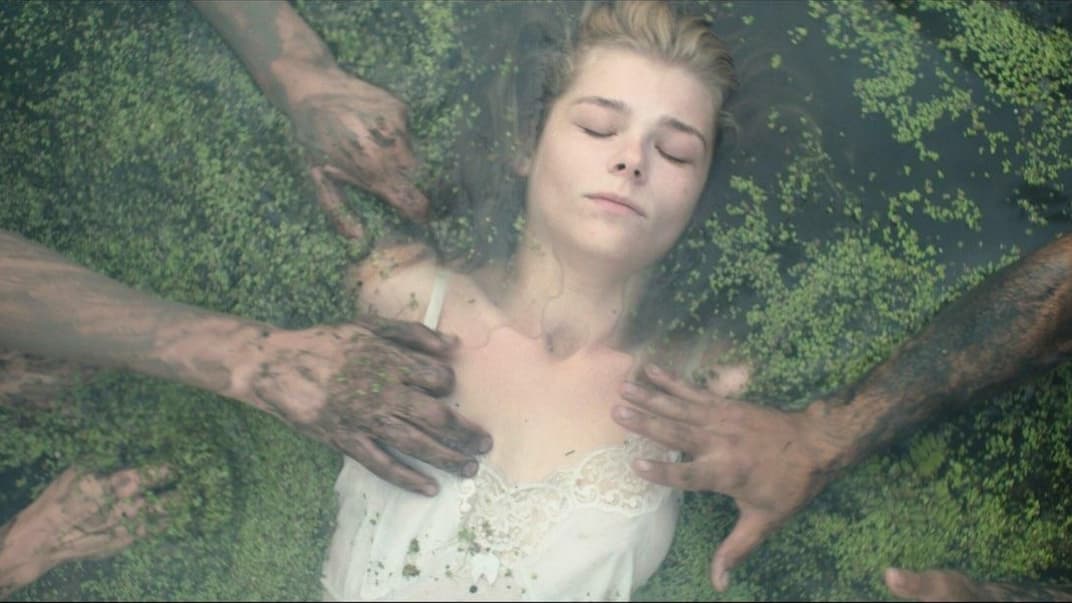 Кадр з фільму «Коли падають дерева»