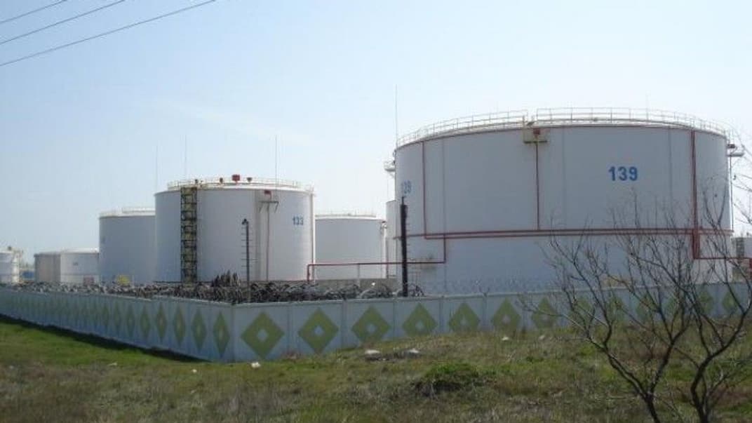 Иллюстративная фотография. Нефтебаза в Феодосии