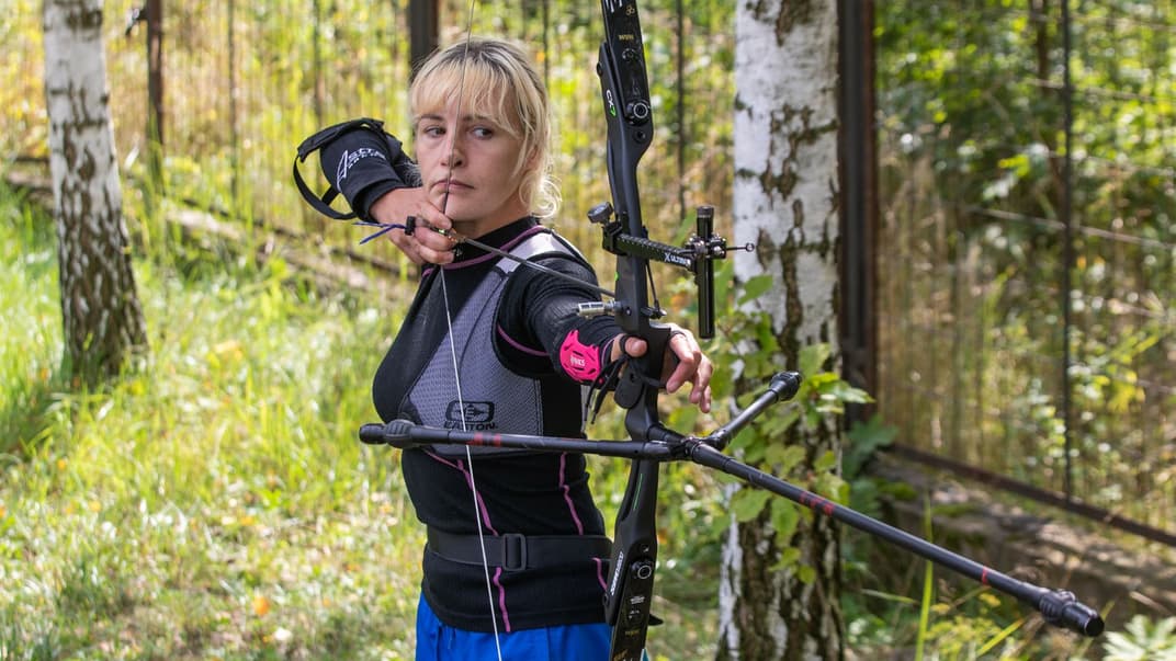 Майя Москвич розминається на стрільбищі