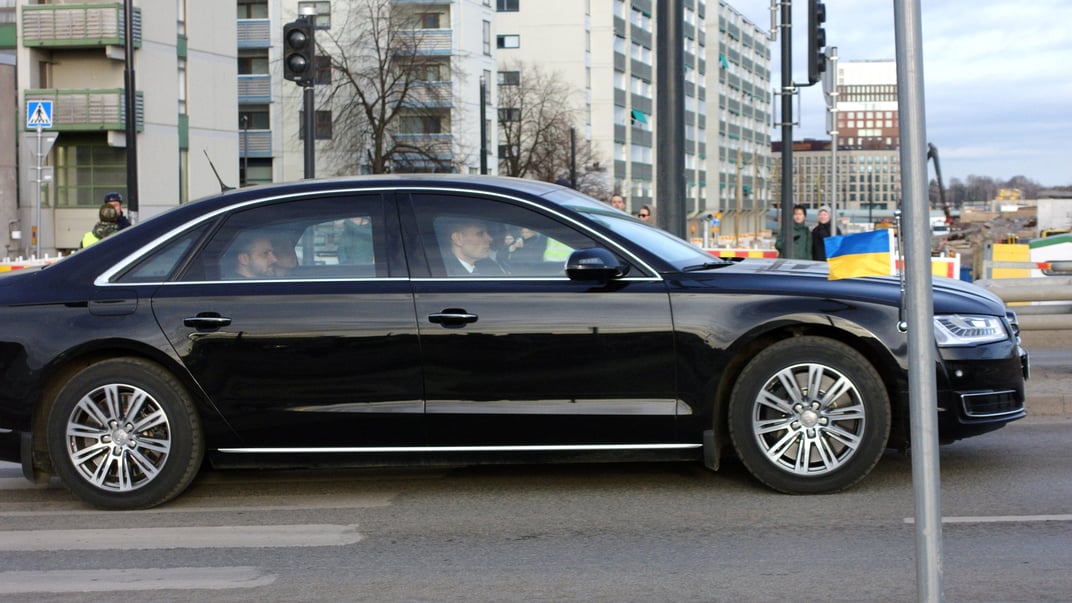 Ілюстративне фото. Володимир Зеленський в авто під час свого візиту до Фінляндії