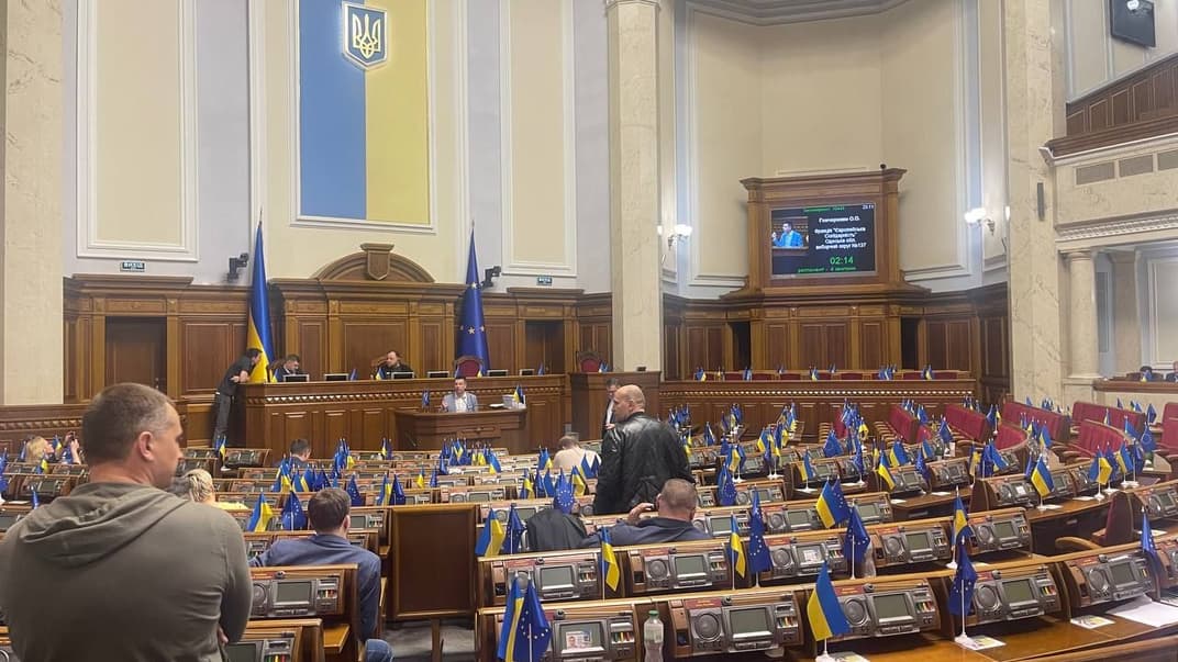 Народные депутаты поздно вечером рассматривают поправки к законопроекту о мобилизации, 10 апреля 2024 года