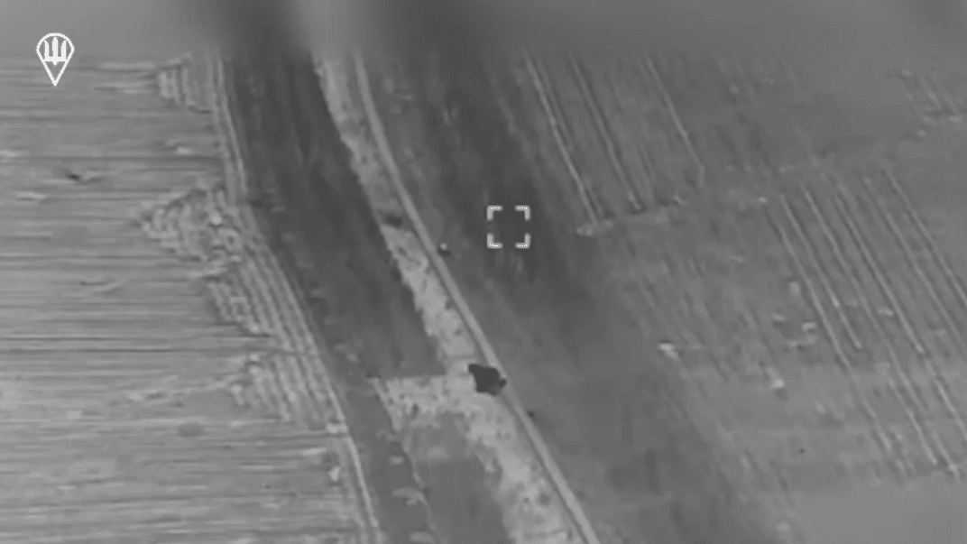 Десантно-штурмовые войска показали, как ликвидируют россиян, которые двигаются в направлении Суджи