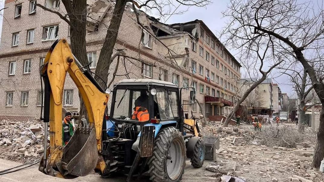 Последствия российского ракетного обстрела Краматорска в Донецкой области, 25 марта 2023 года