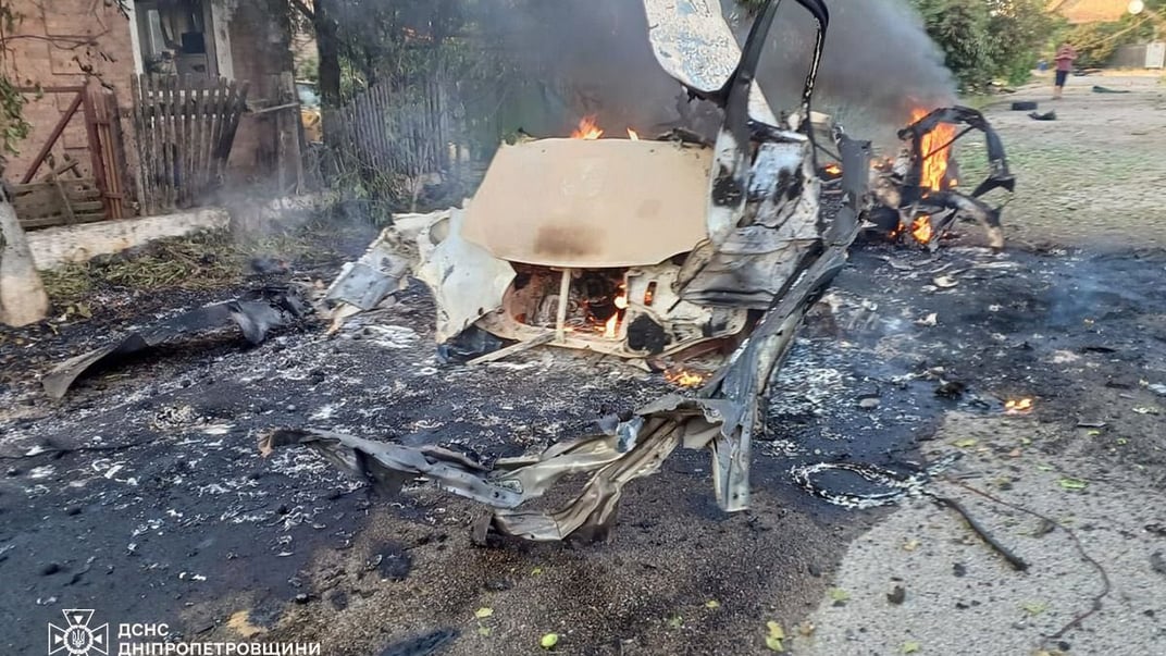 Наслідки російського обстрілу у Нікополі, 7 серпня 2025 року