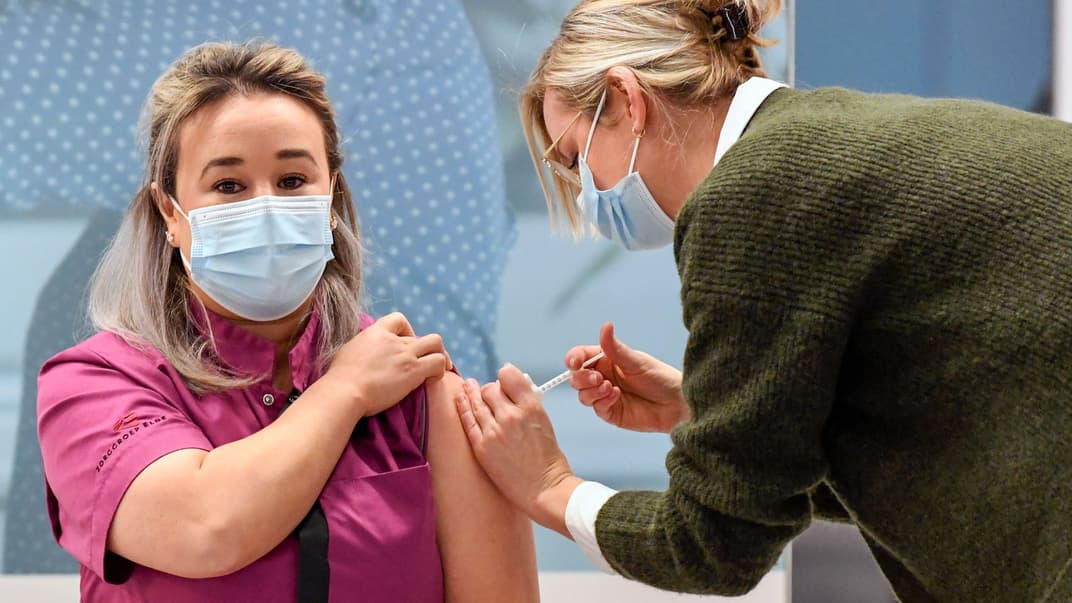 Генеральный директор ВОЗ раскритиковал богатые государства и фармацевтические компании, которые не позволяют равномерно распределить вакцины по всему миру