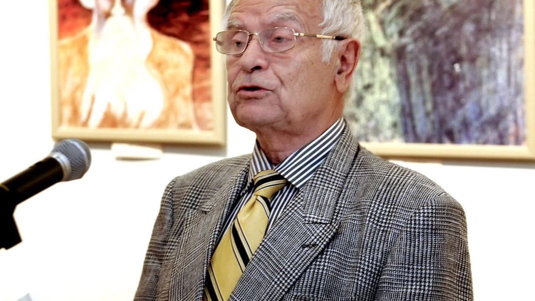 Дмитрий Павлычко во время выставки его художественных произведений в Киеве, 21 сентября 2011 года