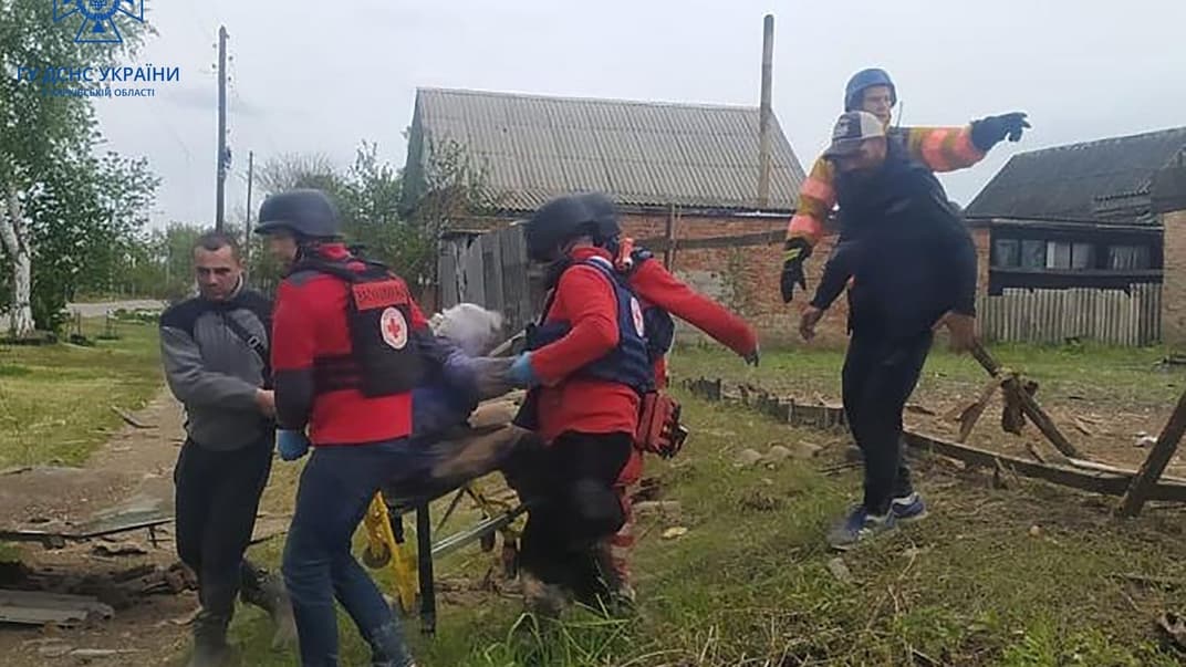 В Волчанске Харьковской области в результате российских обстрелов пострадала местная жительница, 11 мая 2023 года
