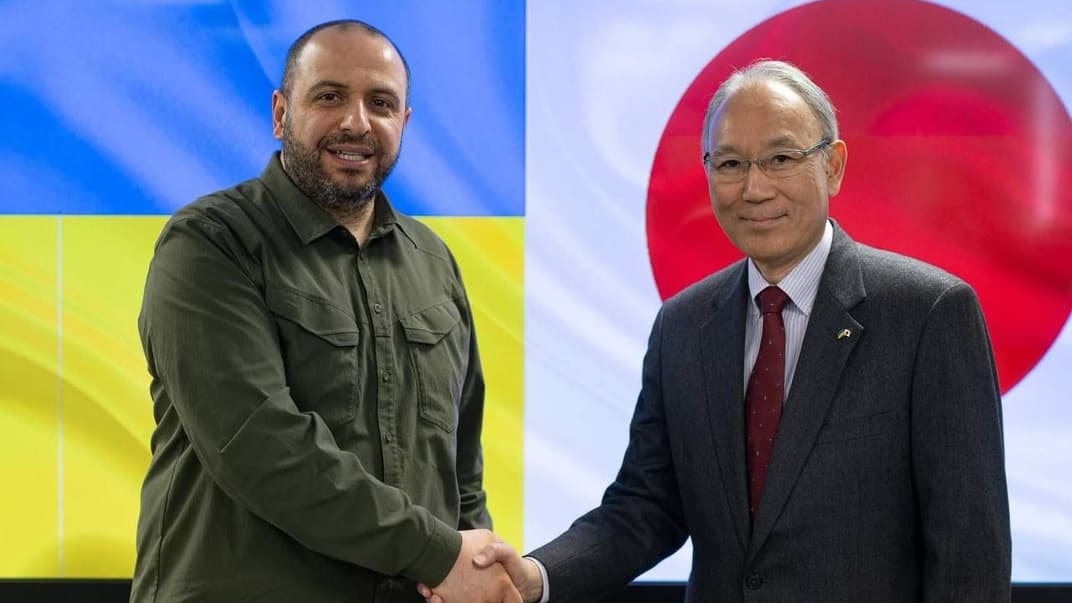 Міністр оборони Рустем Умєров з послом Японії в Україні Мацудою Кунінорі