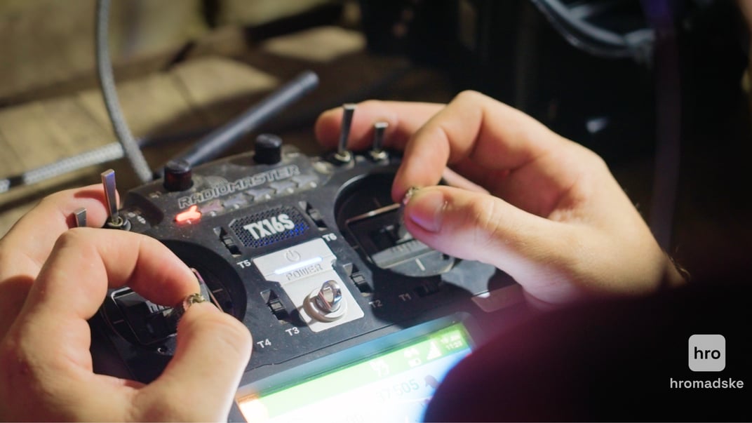 «Оскільки ми морська піхота, перемогу маємо зустрічати десь у Ялті»: дронники, які літали у Кринки