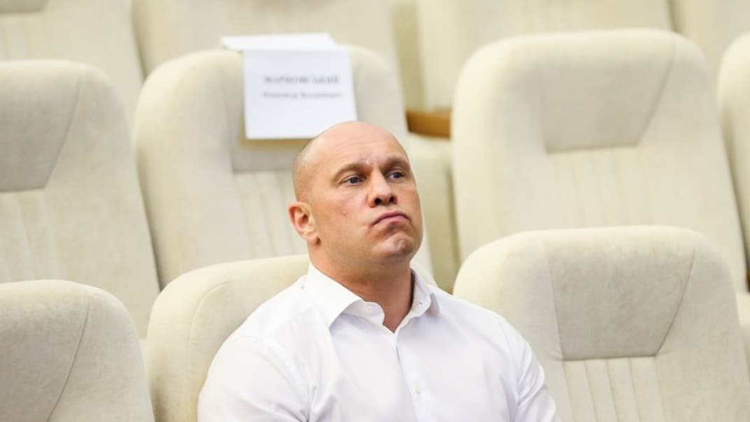 Народный депутат Илья Кива во время совместного совещания руководителей правоохранительных и других государственных органов по вопросам соблюдения требований законодательства в сфере охраны окружающей природной среды, противодействия уголовным правонарушением против окружающей среды, в Киеве, 17 марта 2021 года