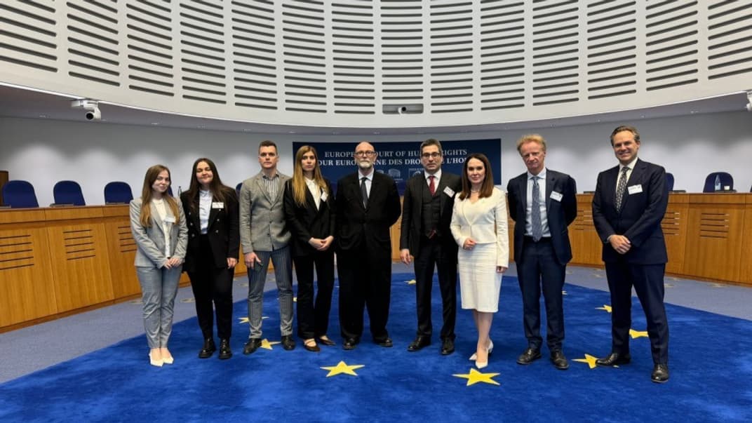 Члени української делегації на усних слуханнях у Європейському суді з прав людини у справі проти росії