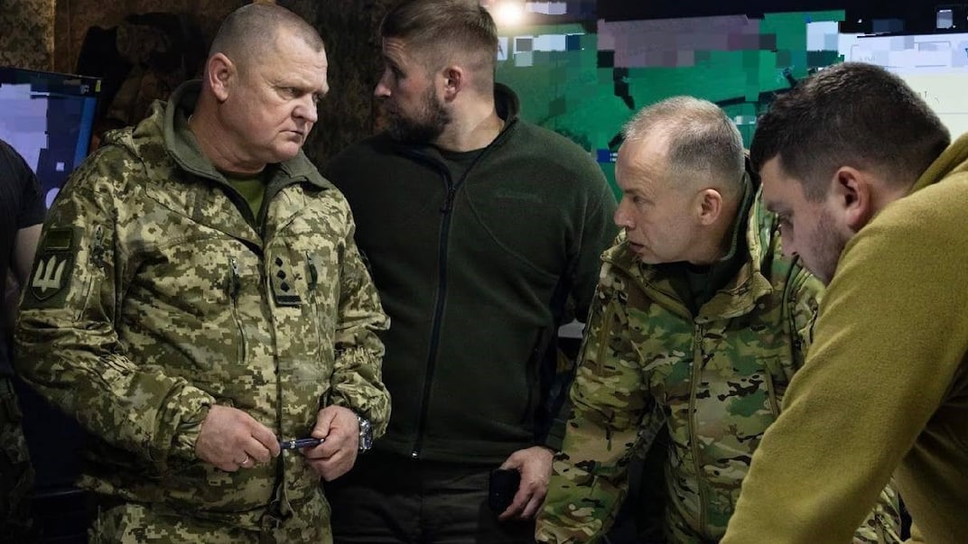 Главнокомандующий ВСУ Александр Сырский с военными