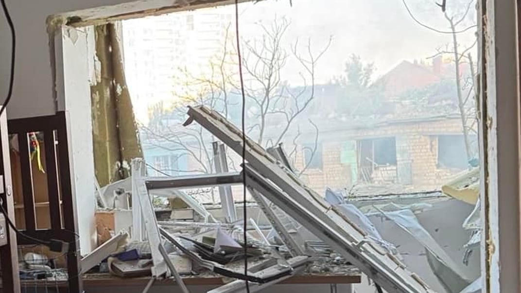 Разрушенная квартира Тараса Тополи