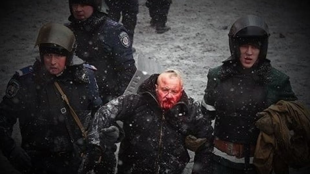 Суд оправдал прокурора и следователя, которые преследовали 72-летнего участника Майдана, избитого «Беркутом»