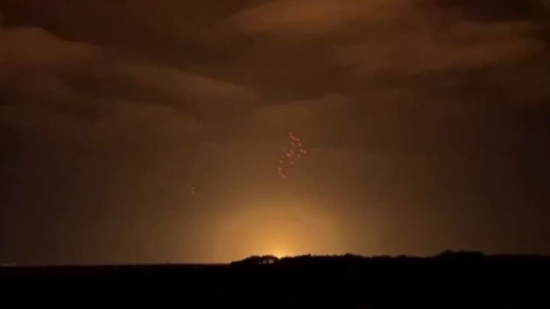 Вибухи під час нічної атаки дронами СБУ по військовому табору росіян у Курській області рф, 18 жовтня 2023 року